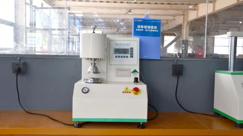 Elektronický prasknutí